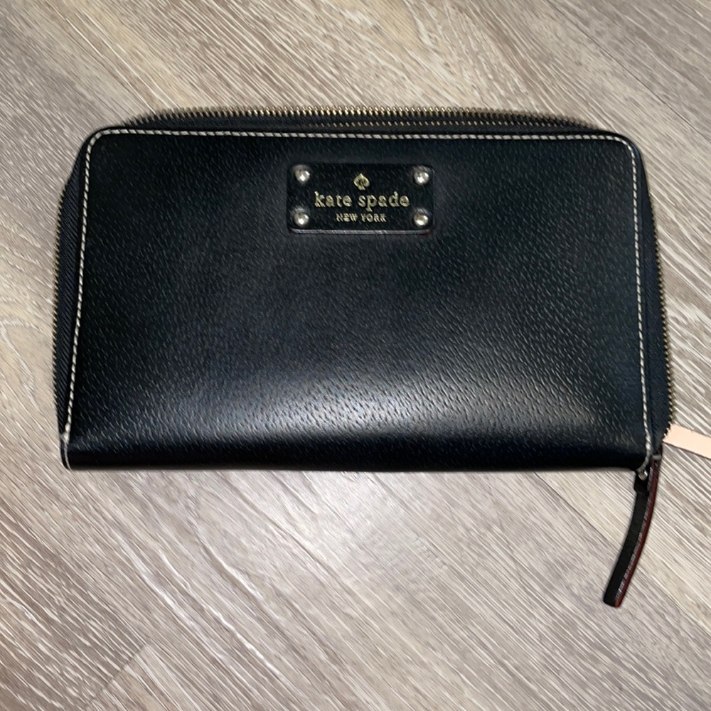 Large Kate Spade Wallet